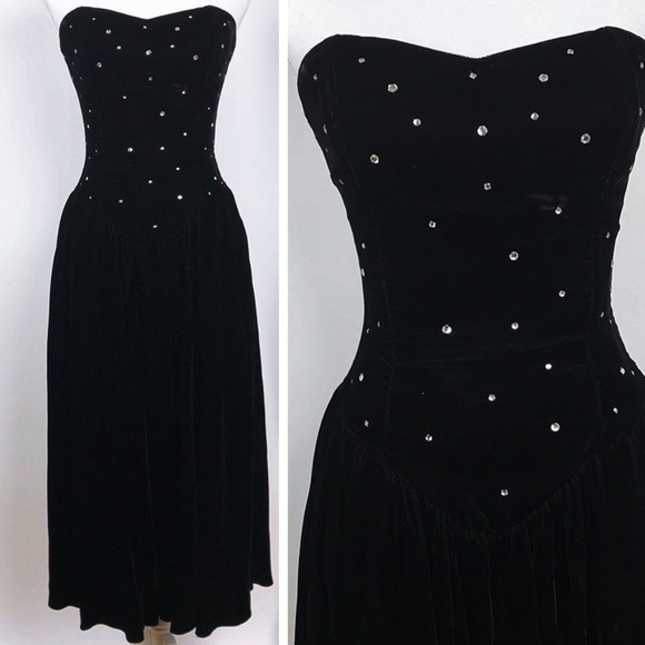 Vintage Dresses & Skirts - Vintage Strapless 80s Black Velvet Gown Dress Prom